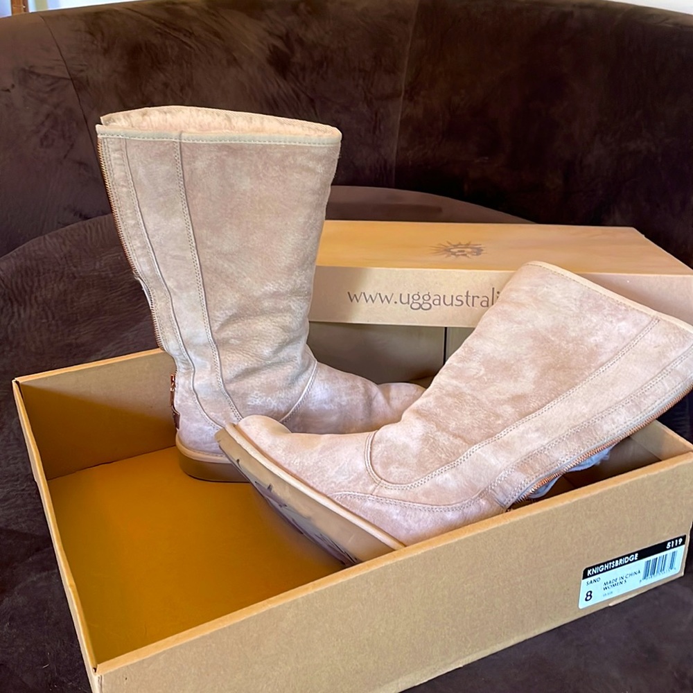 Women's size 8 Tall UGG boots. Worn ONCE